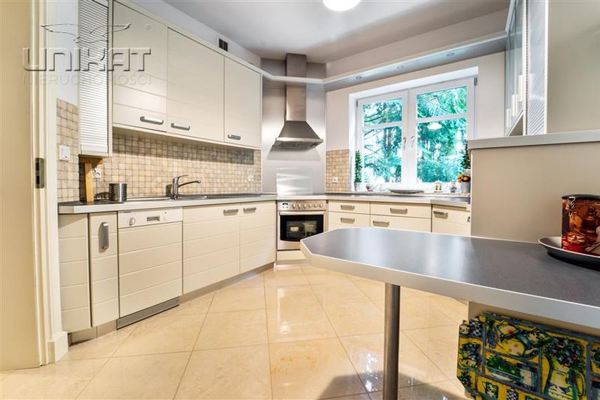 Zdjęcie do oferty UN03266 z GDAŃSK OSOWA